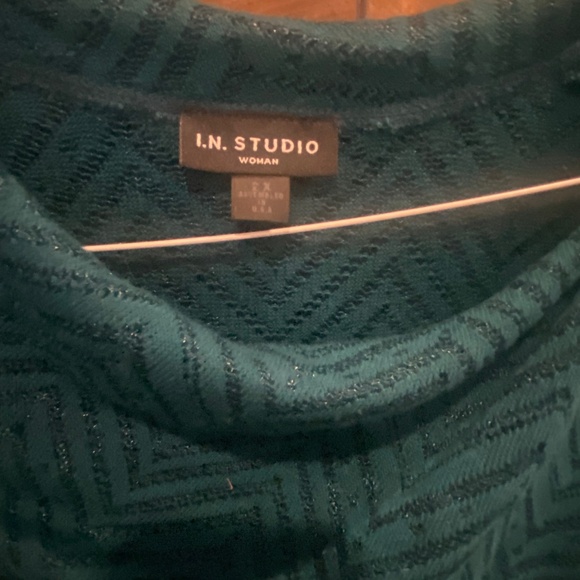 Emerald Tunic sweater - Picture 2 of 2